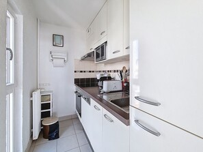 Fridge, microwave, oven, dishwasher - Spacious apartment at the foot of slopes - 6 guests (Les Menuires)