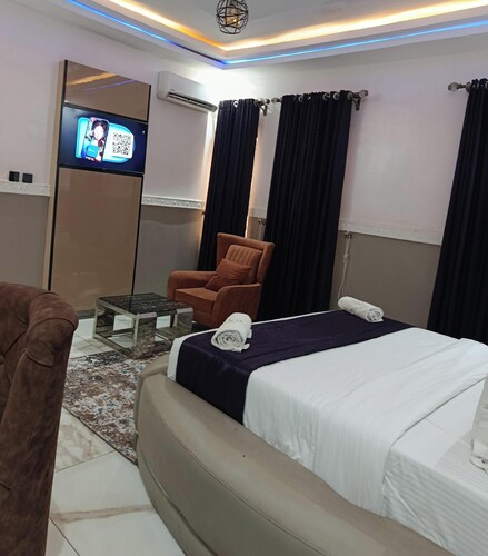 Great Majesty Hotel 