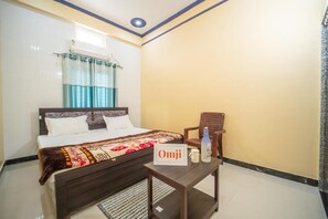 Deluxe Double Room - Omji Ashram - Char Bhuja Dham (Ayodhya)