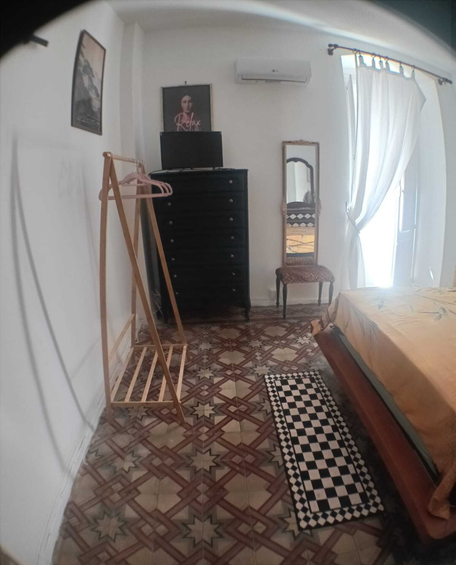 3 chambres, fer et planche à repasser, Wi-Fi gratuit, draps fournis