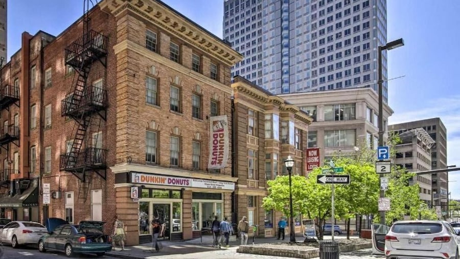 Convention Center PH Free indoor parking