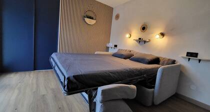 Studio with small terrace on first floor