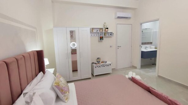 Deluxe Double Room, 1 Queen Bed, Balcony | Iron/ironing board (on request), WiFi (free)