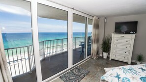 3 bedrooms, Internet, bed sheets - E1401 Stunning Pool/Gulf View, 3 Pools, Tennis, Gym (Panama City Beach)