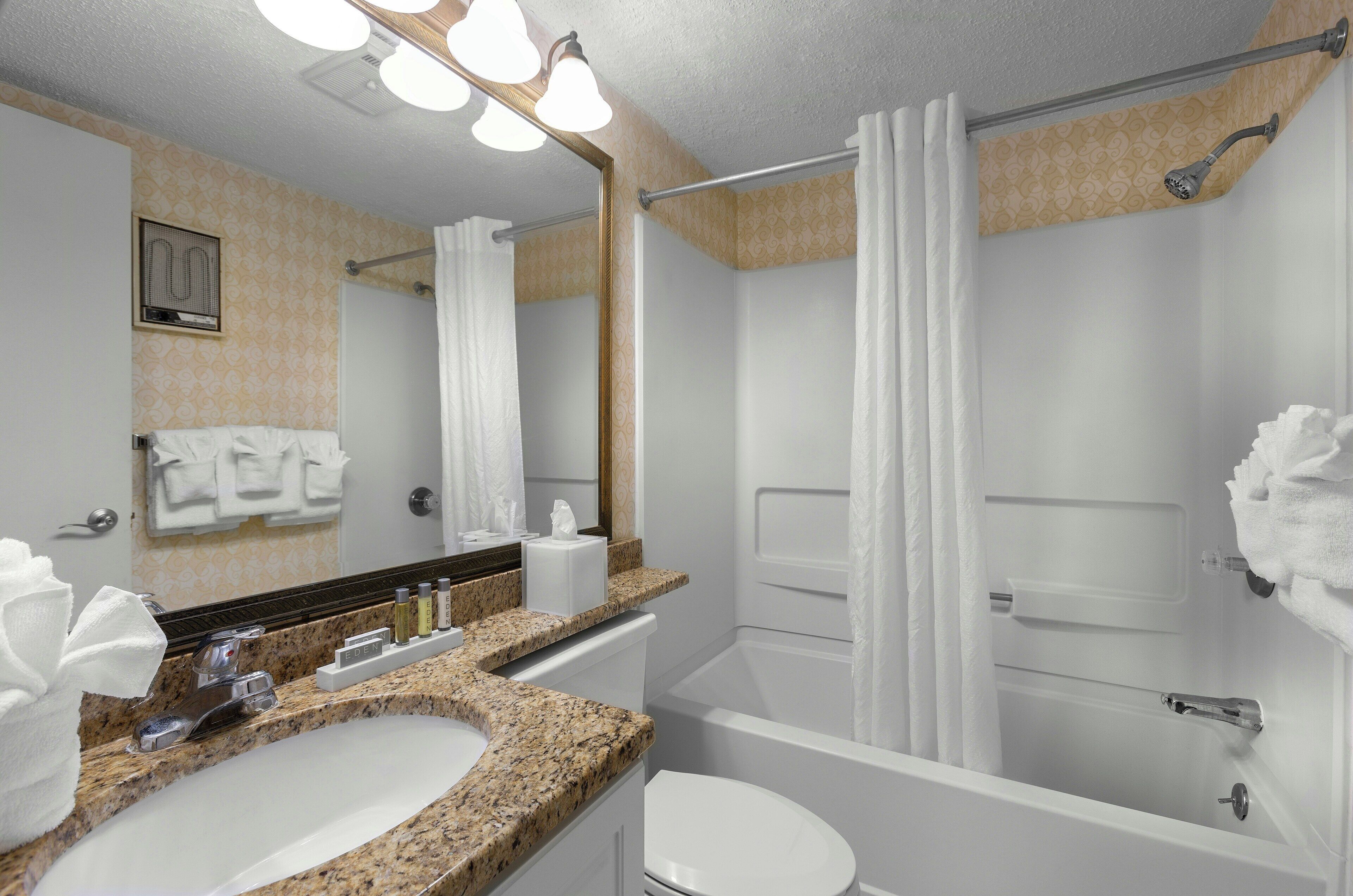 3 Oceanfront Suites: Gym, Pool + Free Breakfast! Near Skywheel & Coastal Sites - Myrtle Beach, SC