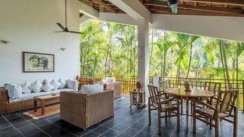Villa, 2 Bedrooms, Private Pool, Garden View | Outdoor dining