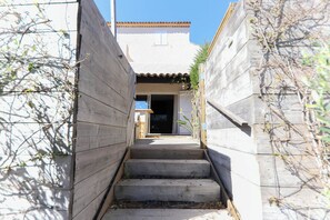 Exterior detail - STUNNING APARTMENT (Sainte-Maxime)