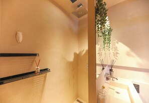 Shower, hair dryer, towels - STUNNING APARTMENT (Sainte-Maxime)