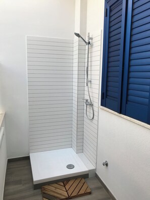 Shower, hair dryer, bidet, towels - Appartamento vista mare a Porto Cesareo per famiglie o coppie (Porto Cesareo)
