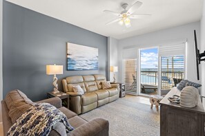 TV - NEW Sunrise Beach 510! FREE Beach Service, Heated Pool, FREE Golf & Perks! (Panama City Beach)