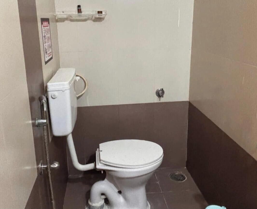 Deluxe Double Room, City View | Bathroom