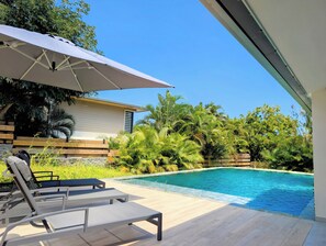 Pool - Villa Néréa - 4 Bedrooms, pool near the lagoon (Saint-Paul)