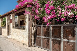 Villa | View from property - Stunning Villa for 7 in Kissamos (Kissamos)