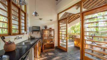 Villa, 2 soverom, privat basseng, hageutsikt | Eget kjøkken