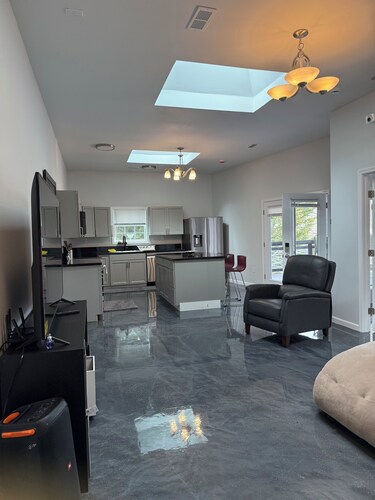 3BR Retreat • Private Patio • Near DC & Pentagon