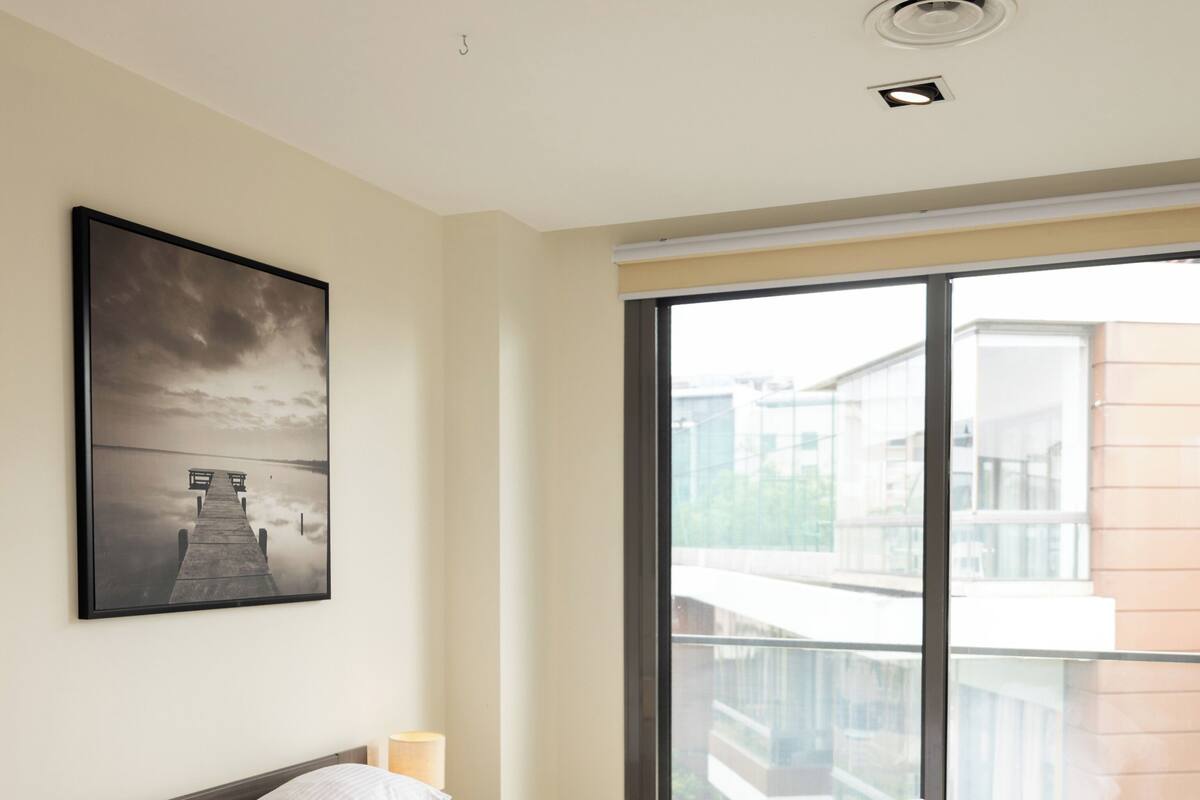Apartment, 2 Bedrooms, Non Smoking, Kitchen | Blackout drapes, iron/ironing board, free WiFi