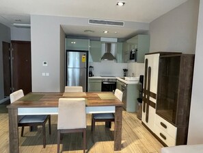 Dining - The Pearl In City Apartments (Accra)