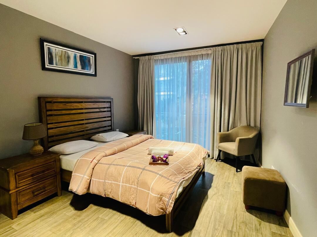Blackout curtains, iron/ironing board, free WiFi