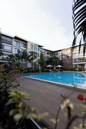 Pool - The Pearl In City Apartments (Accra)