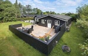 Outdoor dining - 3 bedroom beautiful home in Hals (Hals)