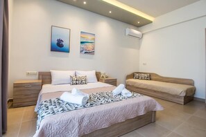 Basic-Dreibettzimmer, Nichtraucher, Balkon