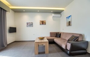 Familienapartment, Nichtraucher, Balkon | Wohnbereich