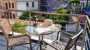 Tremannsrom – basic, ikke-røyk, balkong | Utendørsservering