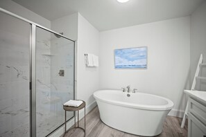 Shower, hair dryer, towels - Luxury Gulf Front Unit-Stunning Gulf and Pass Views-Signature Properties (Orange Beach)