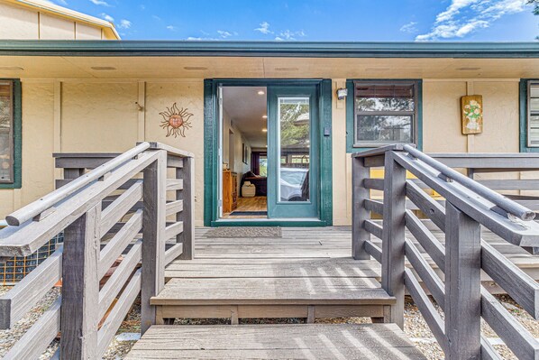 Interior - < 2 Mi to Grindstone Lake & Trails! Mtn-view Condo (Ruidoso)