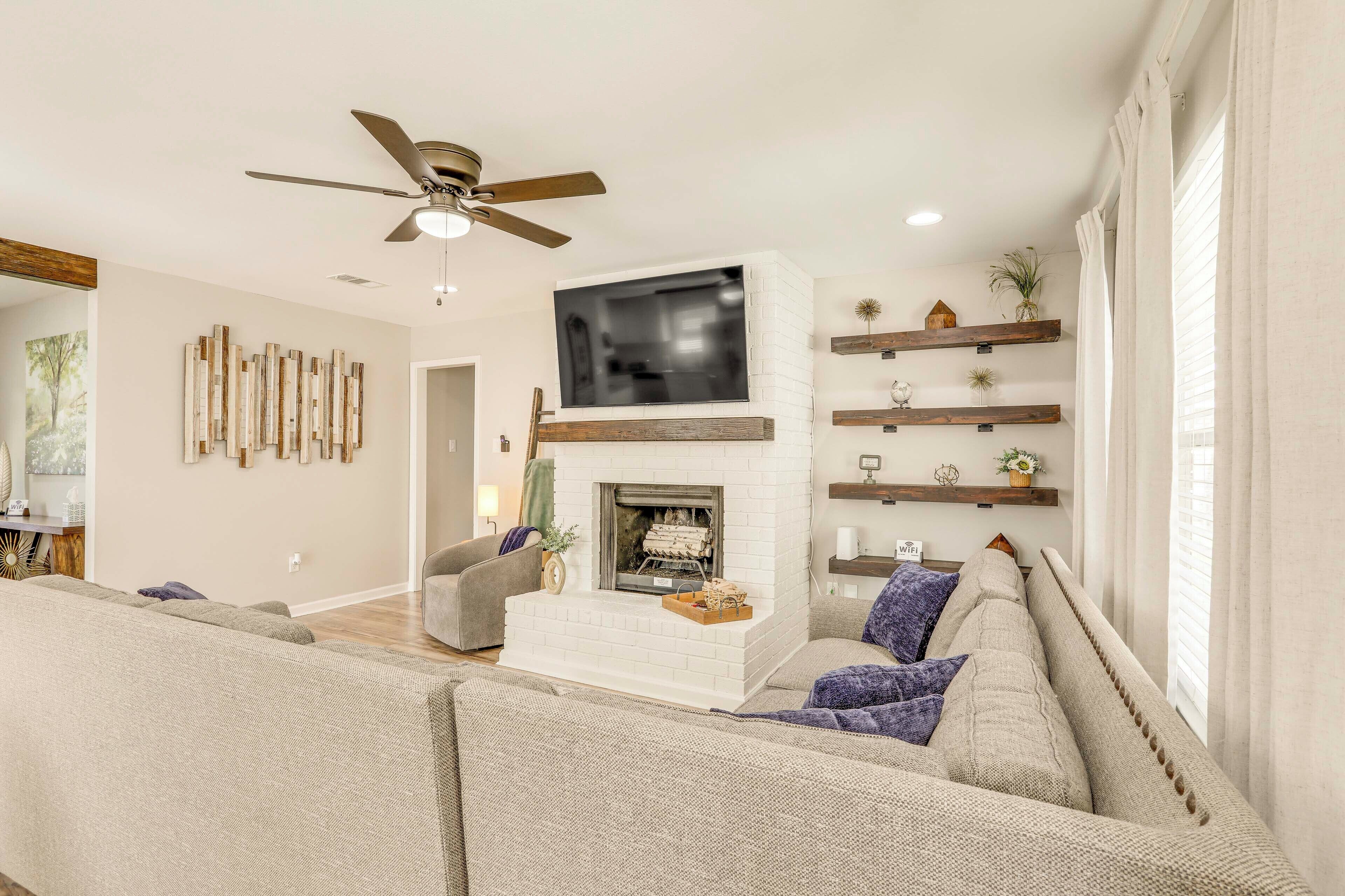 House (3 Bedrooms) | Front of property