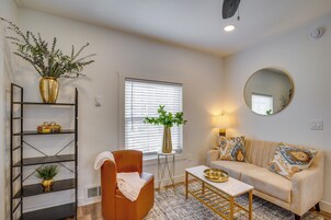 Apartment (1 Bedroom) | Interior