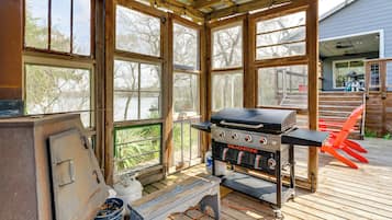 House (5 Bedrooms) | Interior