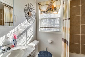 House (3 Bedrooms) | Interior - Country Comforts & River Fun! Gallaway Home (Gallaway)