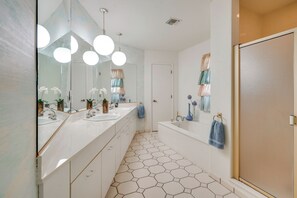House (3 Bedrooms) | Interior - Near Trails: Luxe Mountain-view Retreat in Tucson! (Oro Valley)