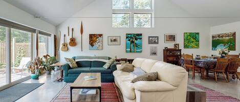 House (2 Bedrooms) | Interior