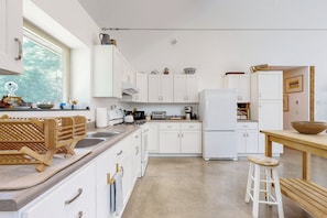 House (2 Bedrooms) | Interior - Secluded 2 BR Cottage w/ Private W/d, Wifi & Patio (Hancock)