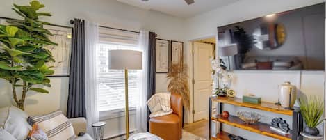 Apartment (1 Bedroom) | Interior