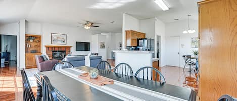 Talo (4 Bedrooms) | Sisätilat
