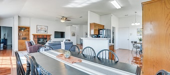 10 Mi to Fort Hood: Family Home w/ Backyard
