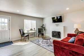 House (4 Bedrooms) | Interior - Pet-friendly Rental, Fenced Yard in Rancho Cordova (Rancho Cordova)