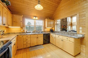 House (3 Bedrooms) | Interior - Hot Tub + Game Room: Spacious Blue Ridge Retreat! (Blue Ridge)