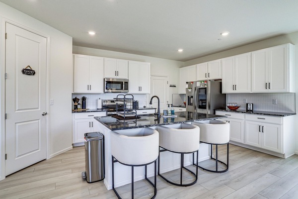 House (4 Bedrooms) | Interior