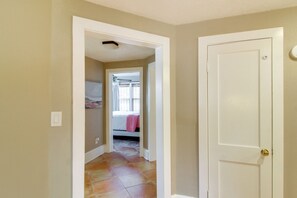 House (2 Bedrooms) | Interior - 2 Mi to Downtown! Charming Home in Pensacola (Pensacola)