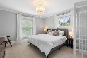 3 chambres, bureau, fer et planche à repasser, Wi-Fi gratuit