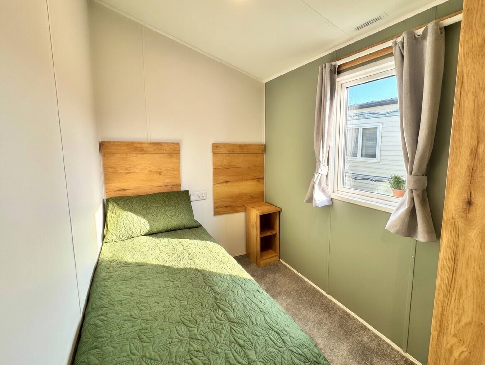 4 bedrooms