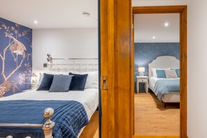4 bedrooms, iron/ironing board, internet, bed sheets - Hillside Barn, Gimingham, Cromer, Norfolk (Gimingham)