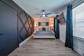 3 chambres, fer et planche à repasser, Wi-Fi, literie fournie