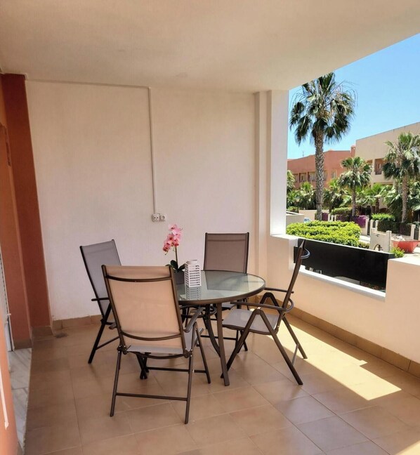 Căn hộ | Ban công