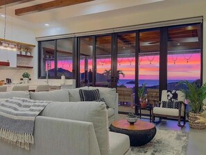 TV - New Listing • Casa Seaside • Ocean View • Private Pool (Playas del Coco)