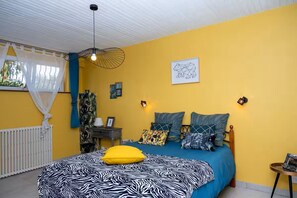 Room - Une Halte Quelque Part (Cheminot)